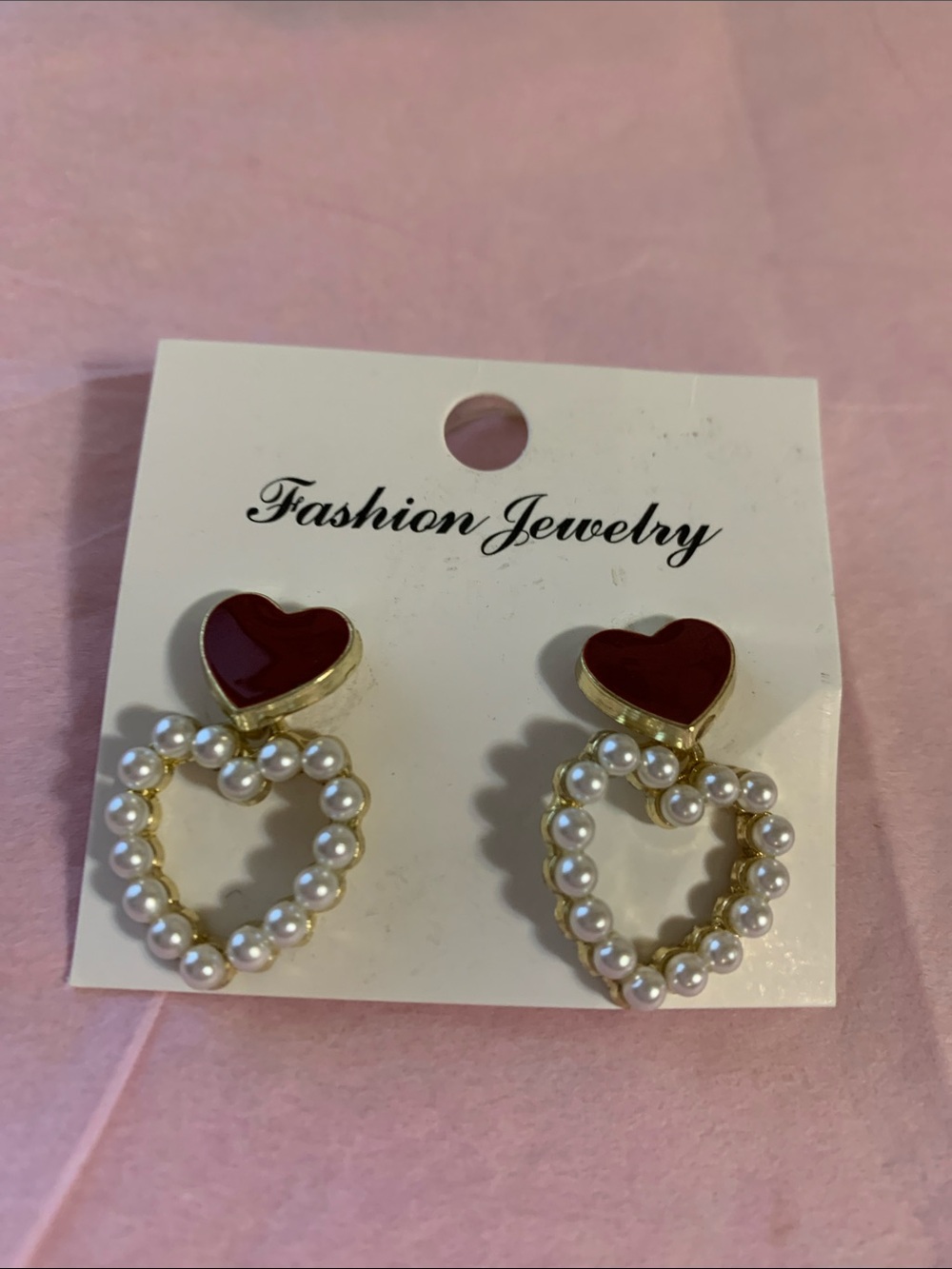 Fashion Jewelry Gold Pearl Heart Drop Earrings with Red Enamel Hearts